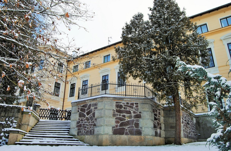 DD Dub hlavni budova 1, čp 39